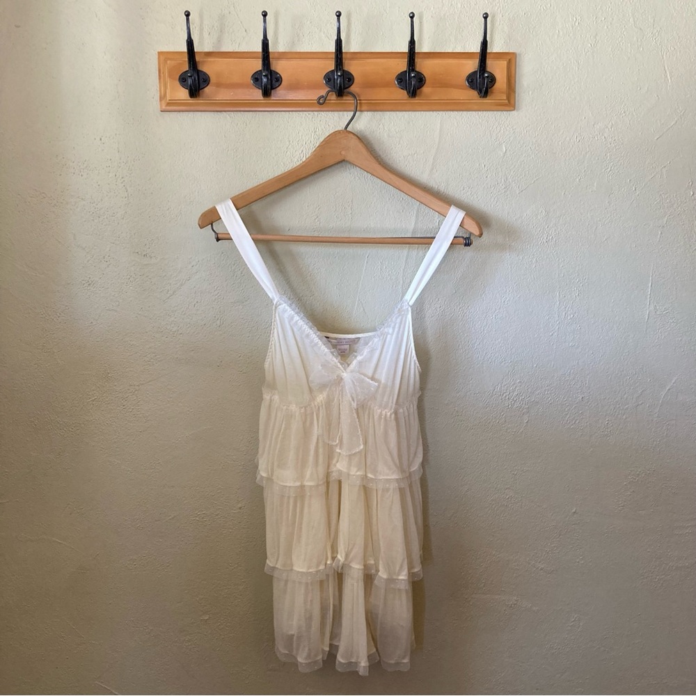 VS ruffled chemise, NWOT